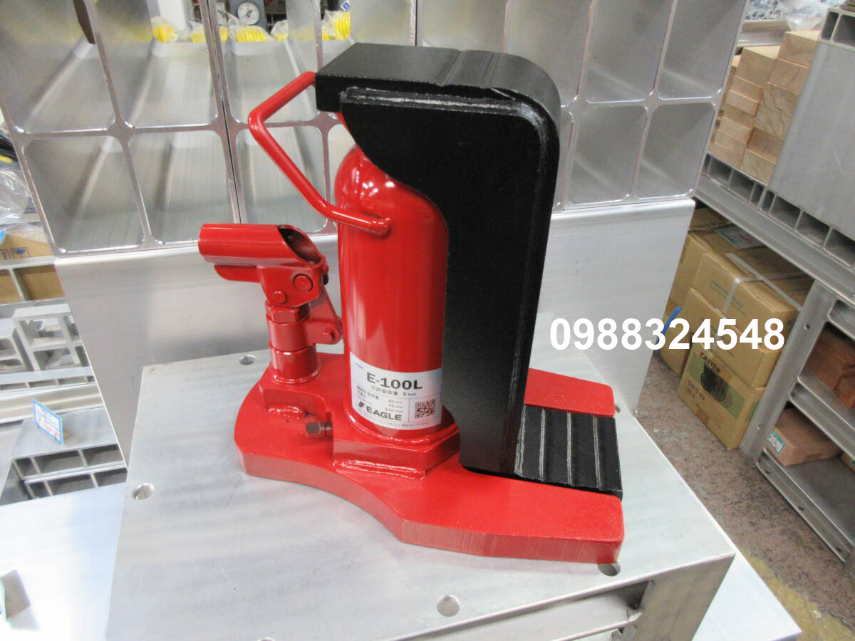 Con đội móc Eagle E-100L