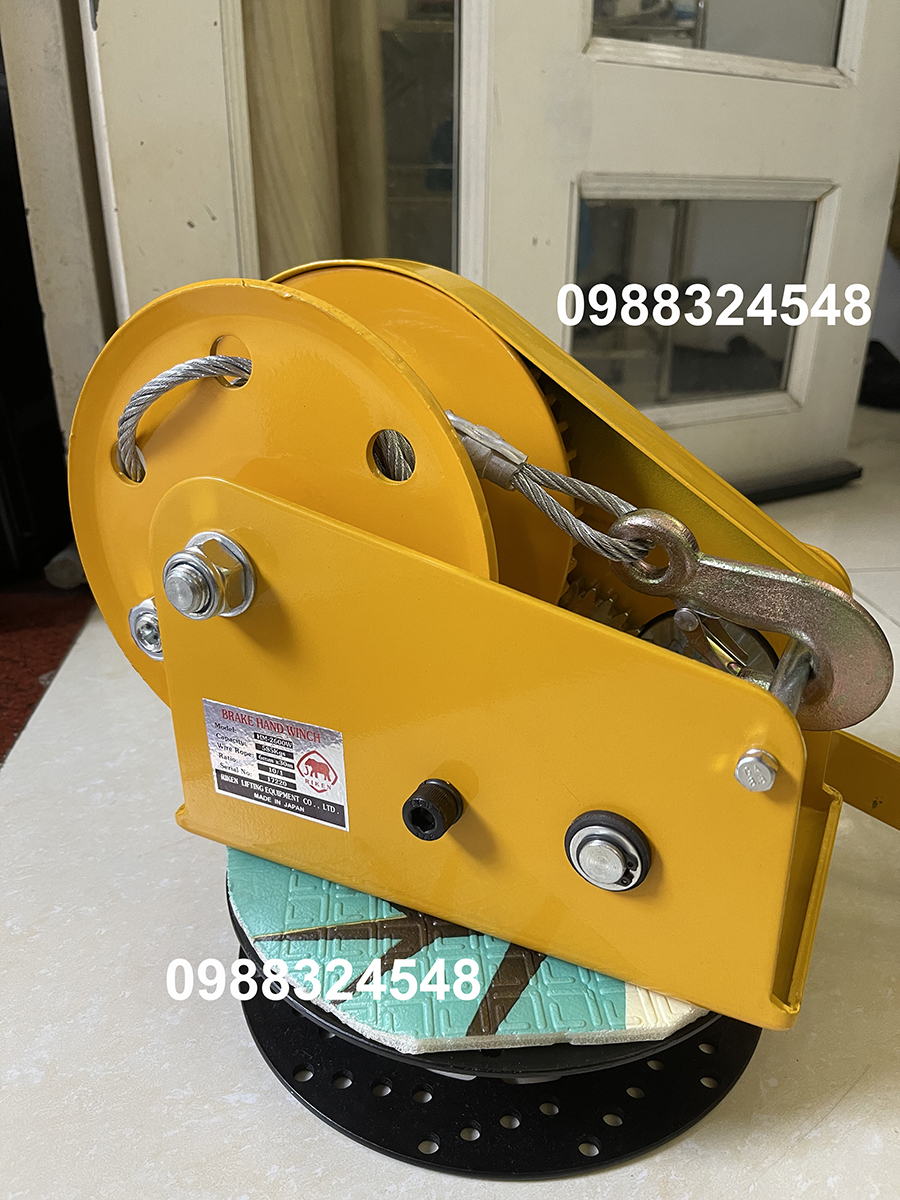 Tời quay tay 2600lbs Riken HM-2600W