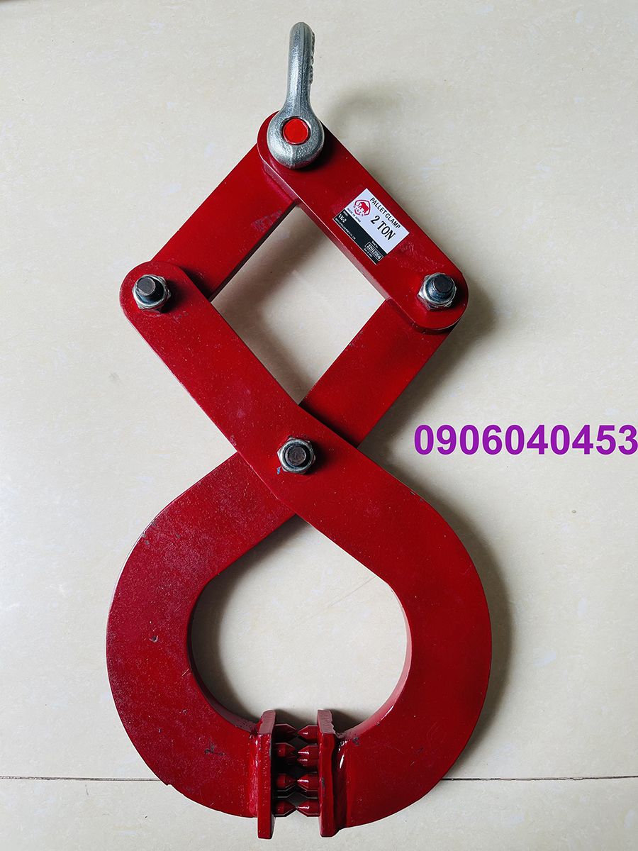 Kẹp kéo pallet 2 tấn Riken VK-2